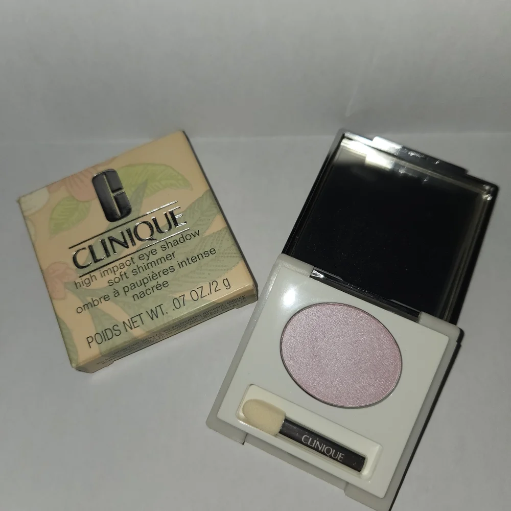 Clinique High Impact Eye Shadow Soft Shimmer in 06 Frosted Blossom, NIB RARE